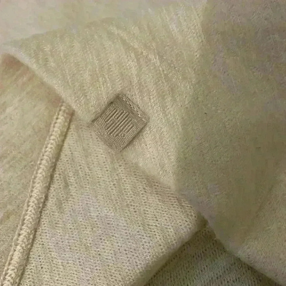 Neiwai Active long sleeve cowl neck sweater with drawstring size 2 - Picture 4 of 7